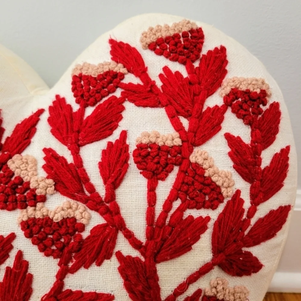Shabby‎ Chic Heart Shaped Embroidered Throw Pillow Floral Embellished *read*